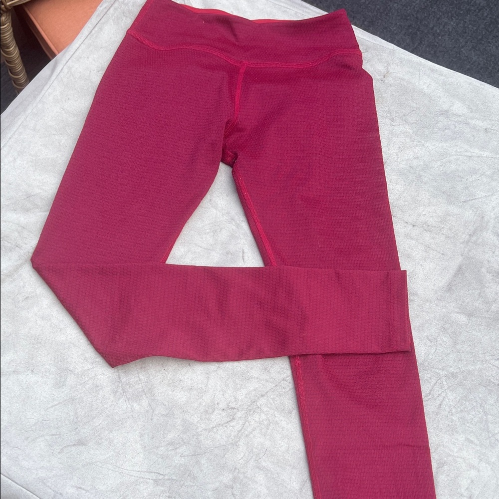Beyond Yoga Berry Leggings